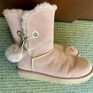 UGG Irina Tessie Pom Pom Pink Color-Size 9
